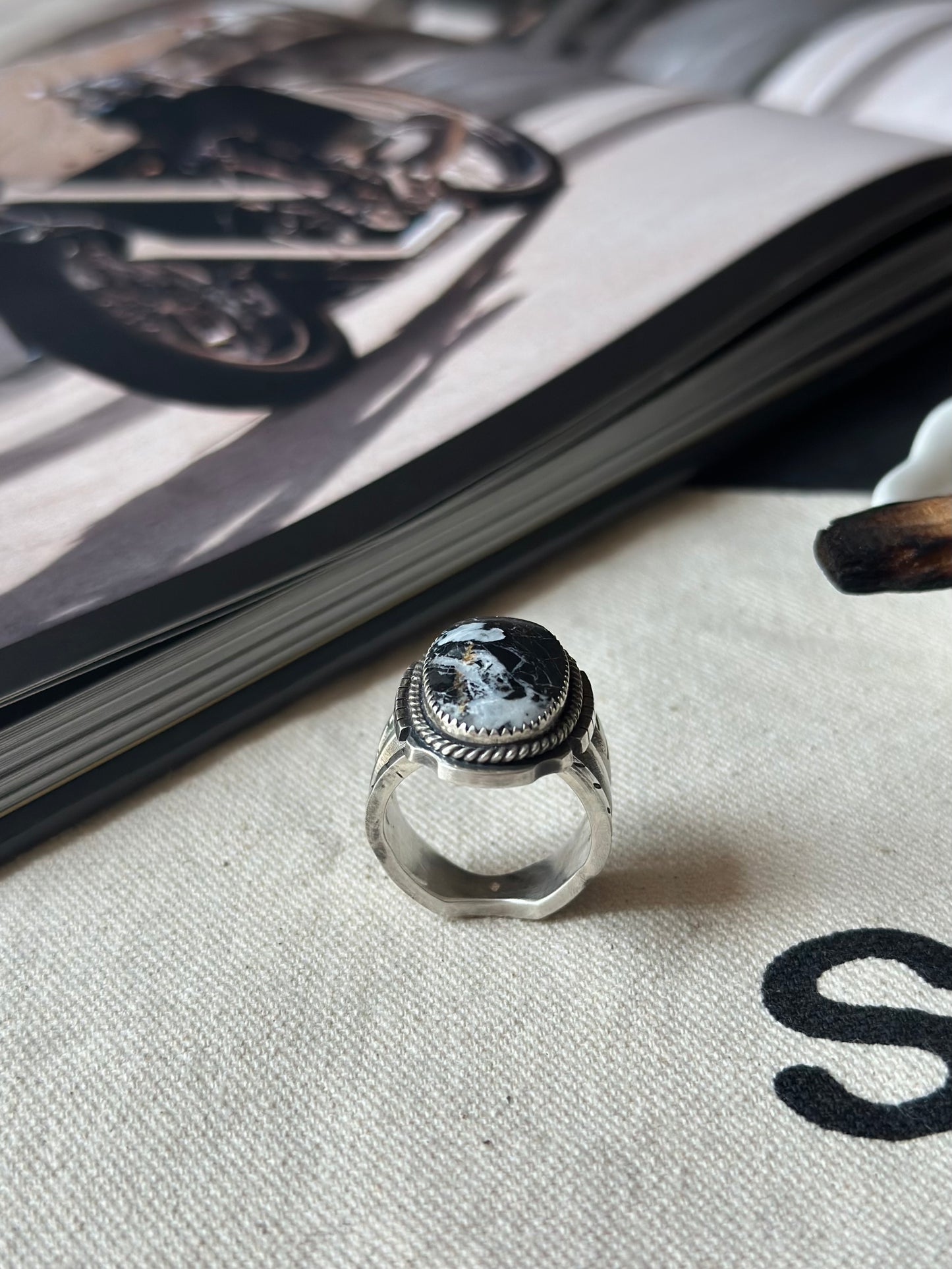 Bague “White Buffalo ” (T61)