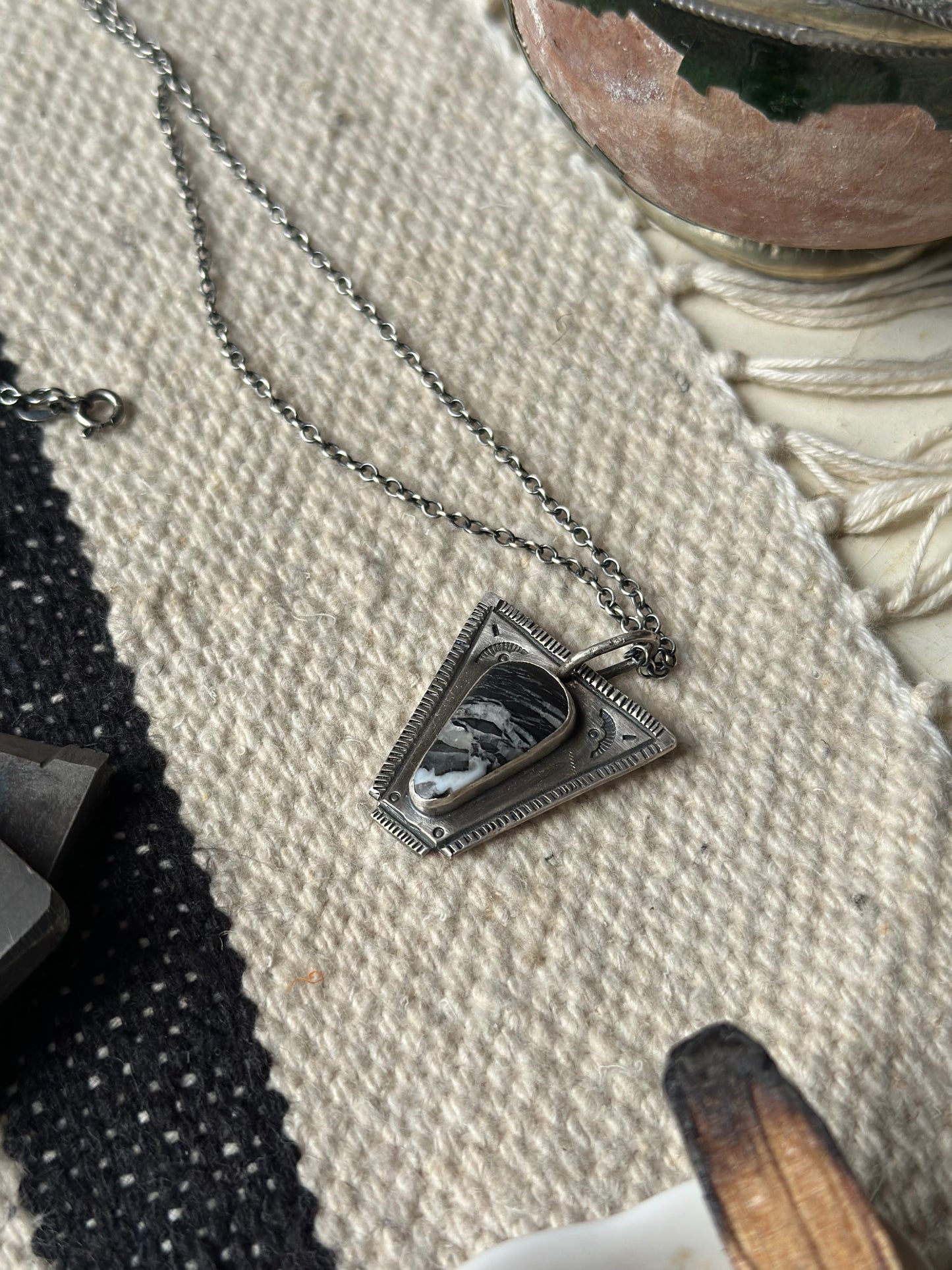 Collier “White Buffalo ”