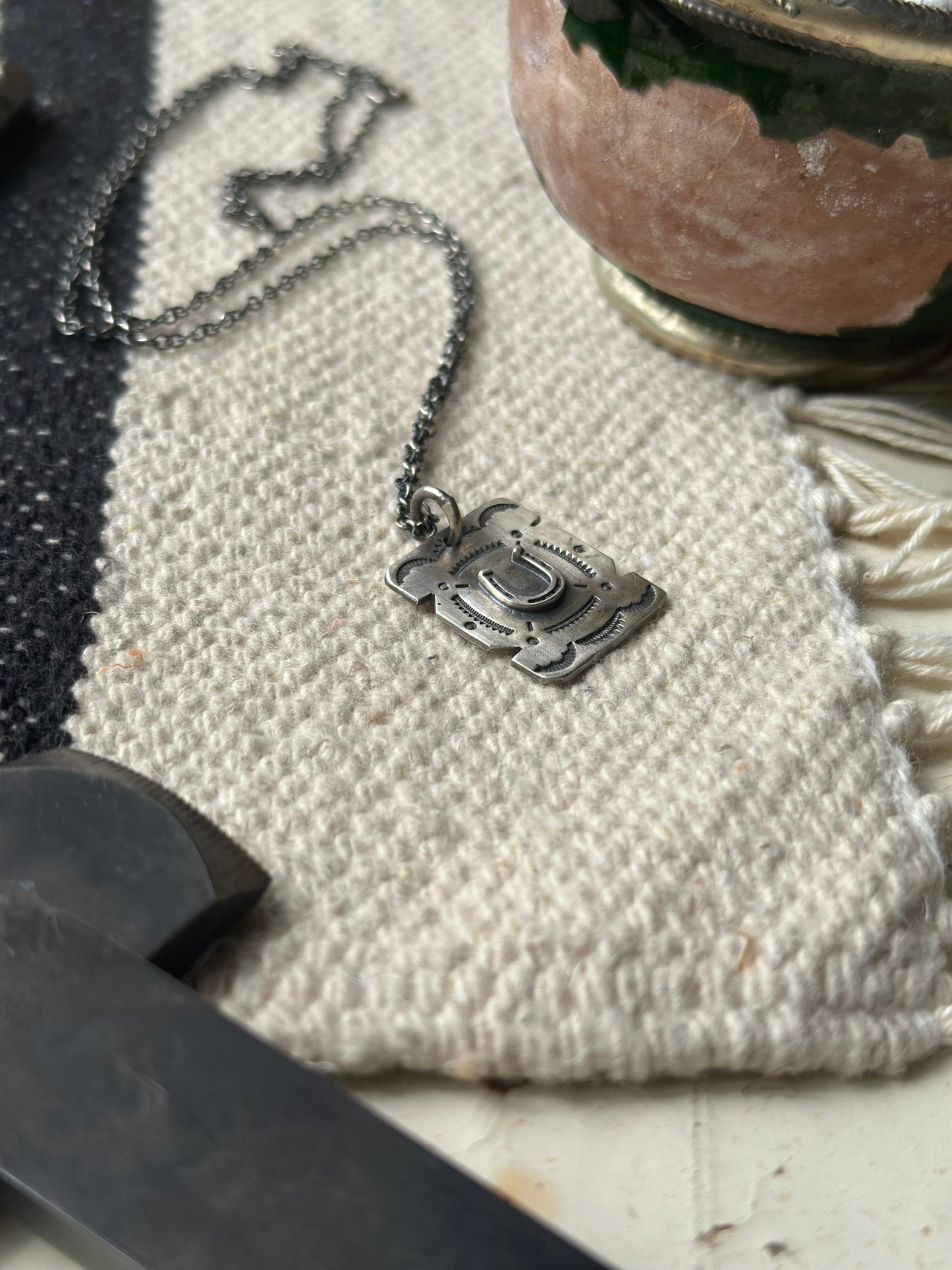 Collier “fer à cheval”