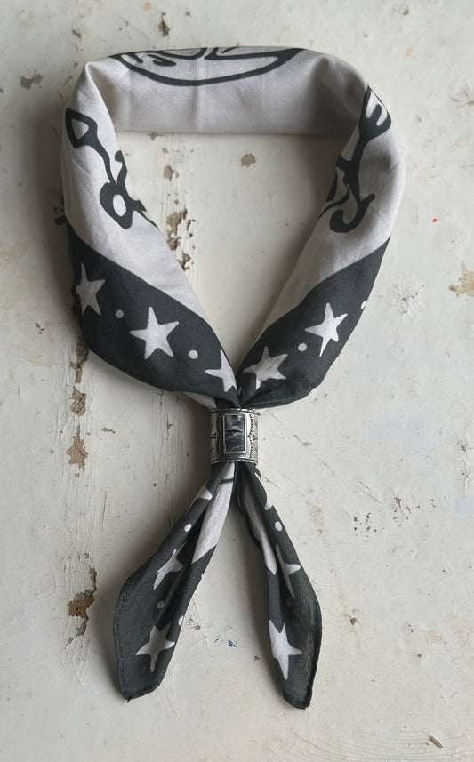 Porte foulard “White Buffalo”